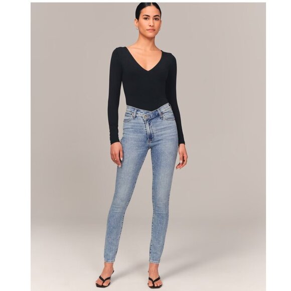 NWT Abercrombie & Fitch | High Rise Super Skinny Jeans with Criss-Cross Waist - Picture 3 of 10